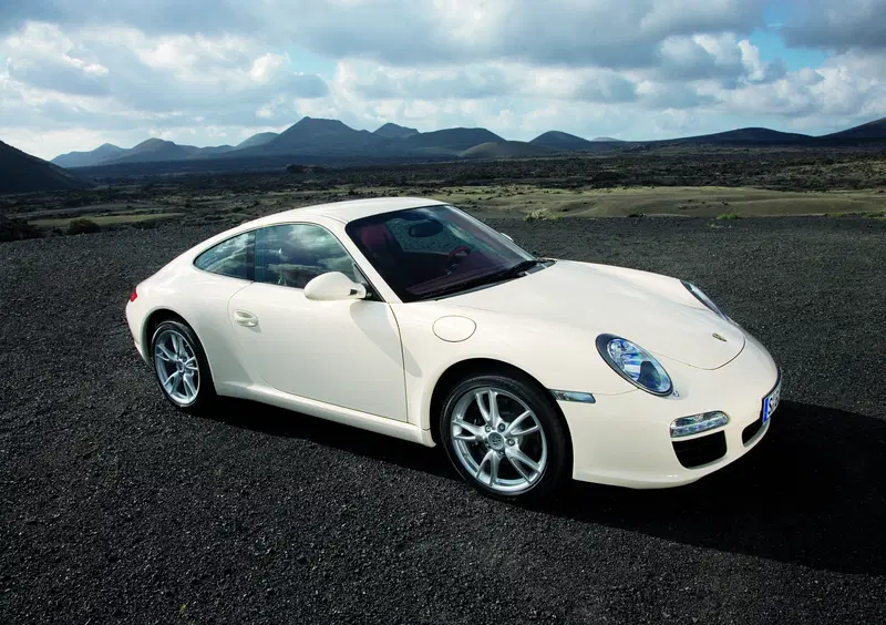 Porsche 911 Coupé (2004-11) (9)