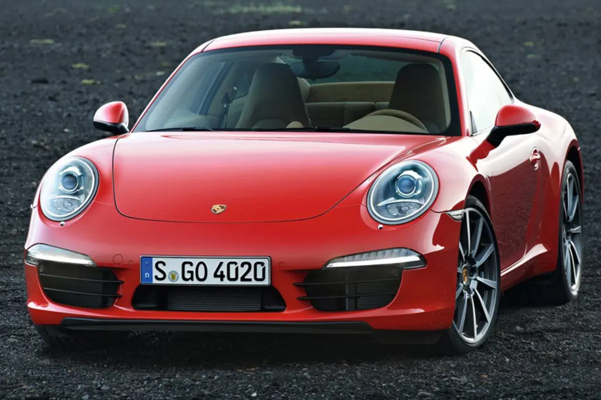 Porsche 911 Coupé 3.0 Carrera 4 GTS (2)