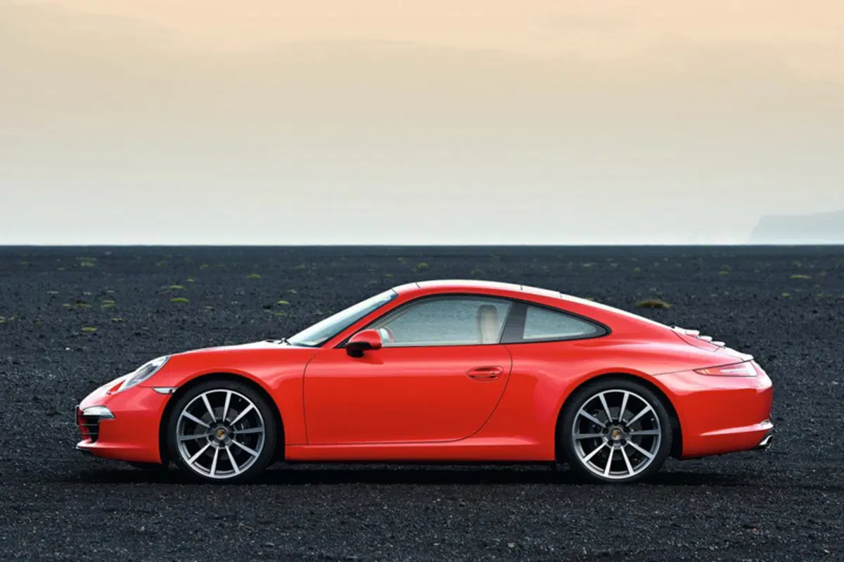 Porsche 911 Coupé 3.0 Carrera 4 GTS (7)