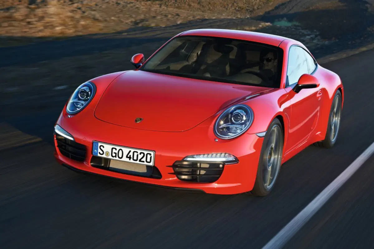 Porsche 911 Coupé 3.0 Carrera 4 GTS (8)