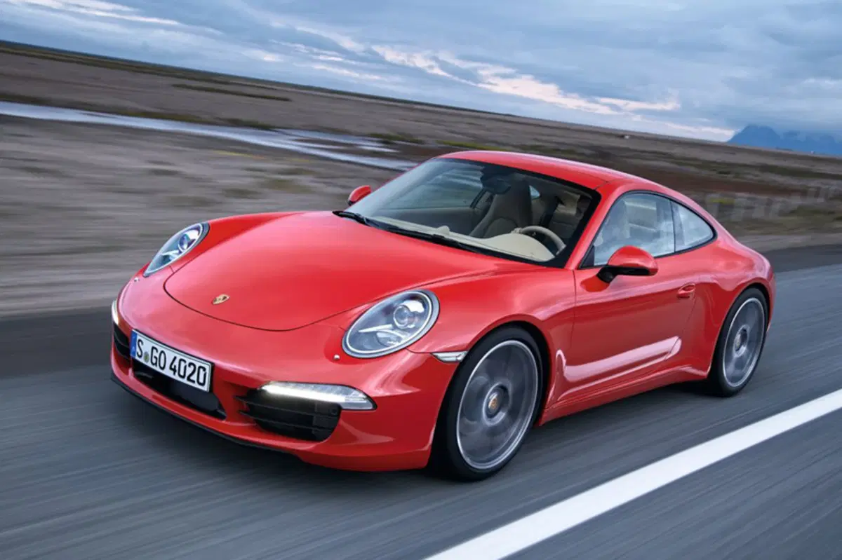Porsche 911 Coupé 3.0 Carrera 4 GTS (12)