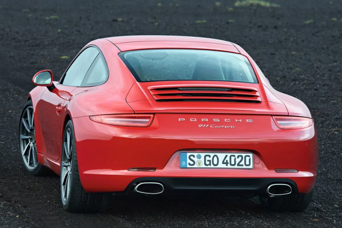 Porsche 911 Coupé 3.0 Carrera 4 GTS (15)