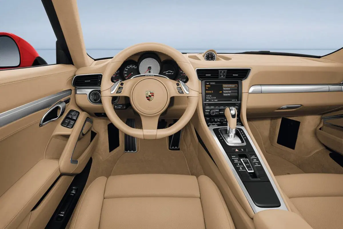 Porsche 911 Coupé 3.0 Carrera 4 GTS (20)