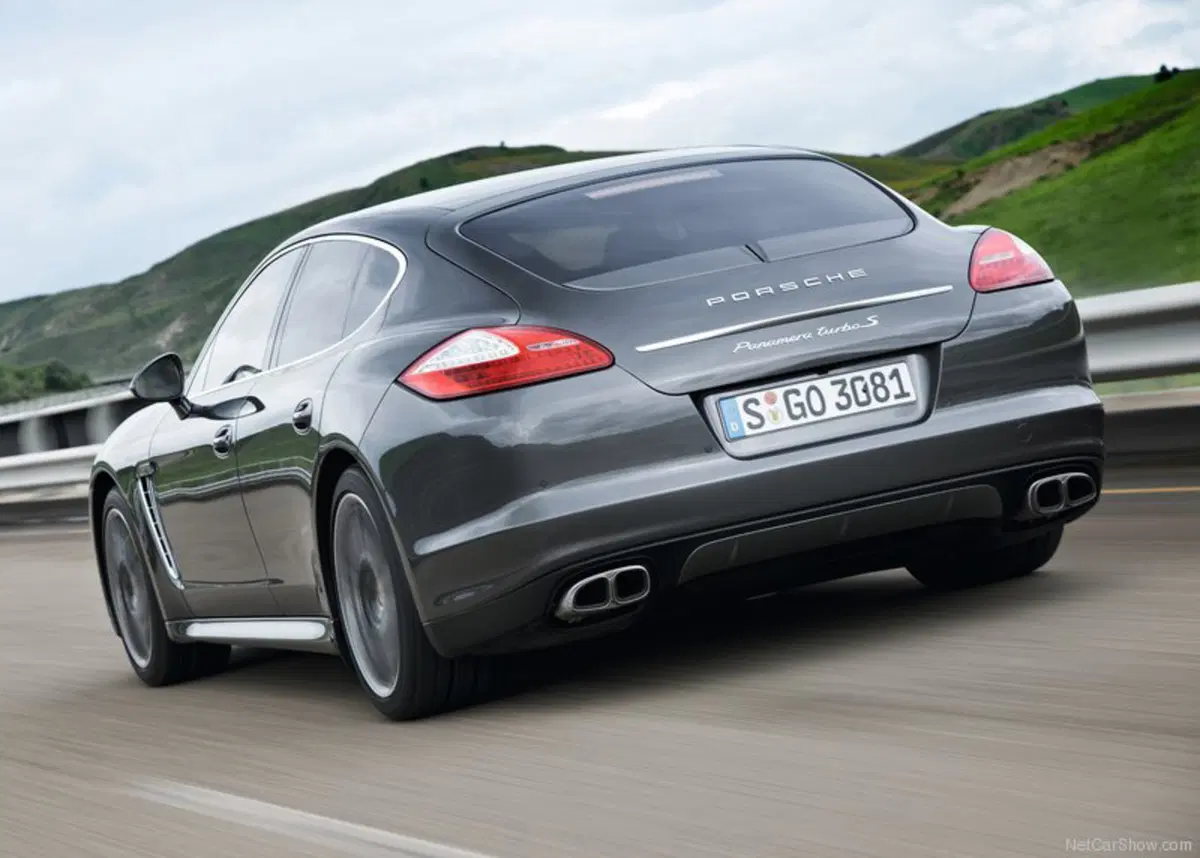 Porsche Panamera (2009-16) (24)