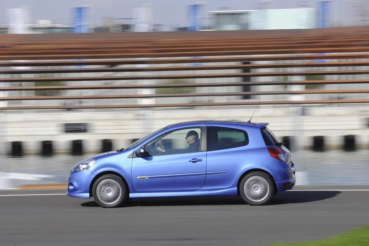 Renault Clio 1.2 16V 5 porte Rip Curl (7)