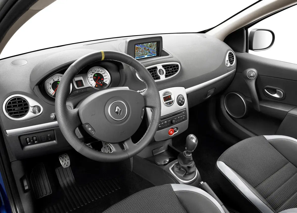 Renault Clio 1.2 16V 5 porte Rip Curl (13)