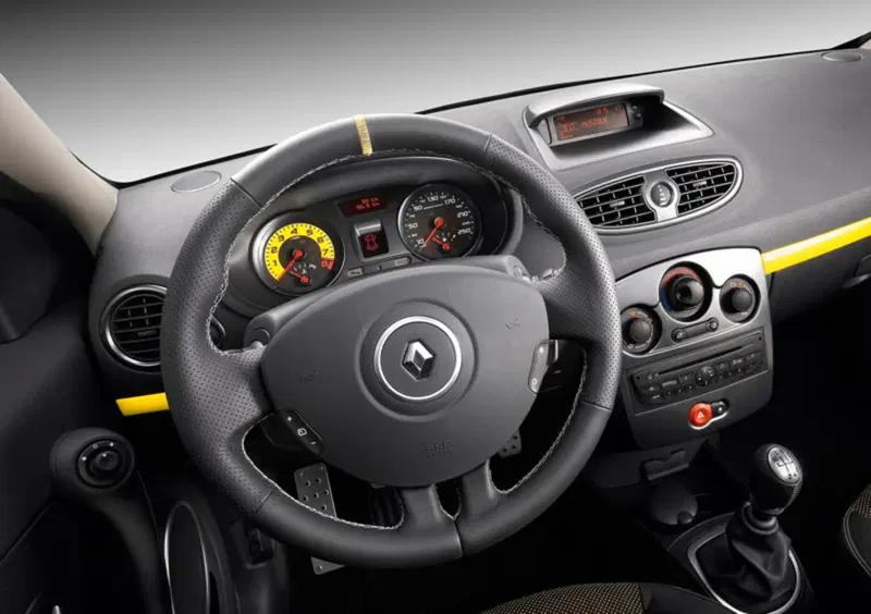 Renault Clio (2005-13) (19)