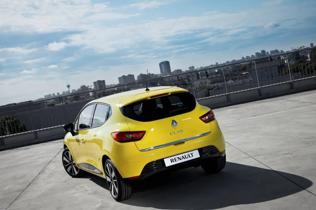 Renault Clio dCi 8V 75 CV 5 porte Moschino Zen (5)