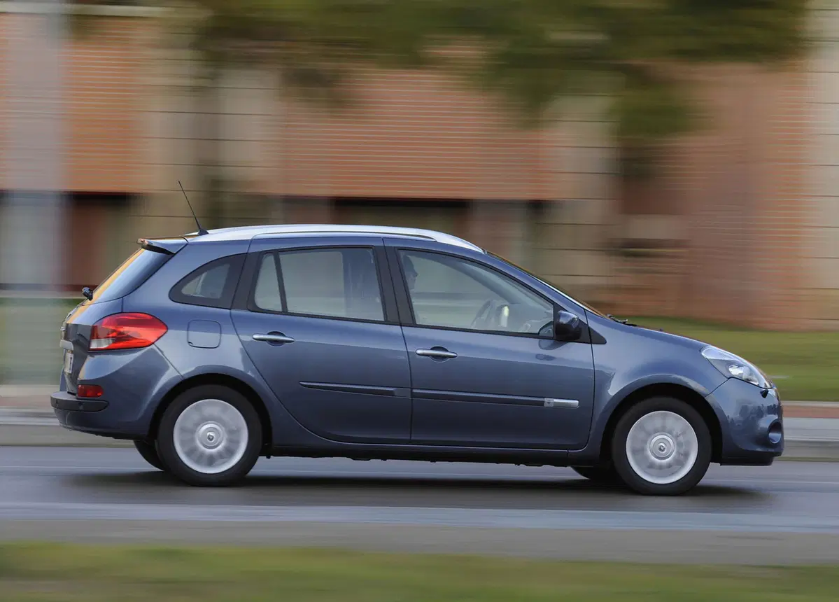 Renault Clio SporTour (2007-13) (3)