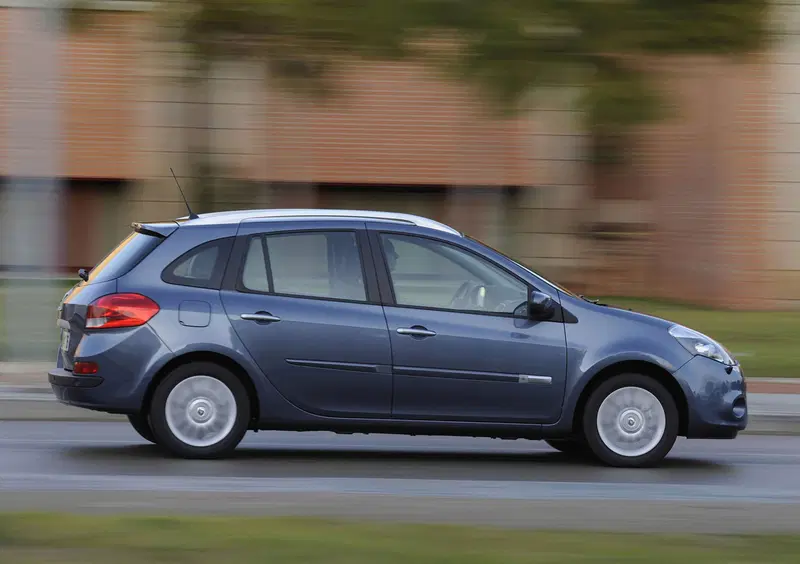 Renault Clio SporTour (2007-13) (3)