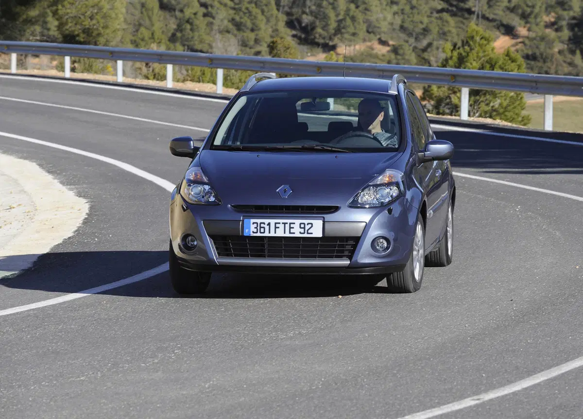 Renault Clio SporTour (2007-13) (4)