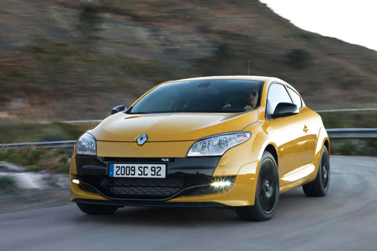 Renault Mégane Coupé 1.5 dCi 110CV Dynamique (22)