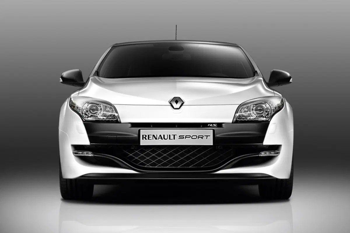 Renault Mégane Coupé 1.5 dCi 110CV Dynamique (4)