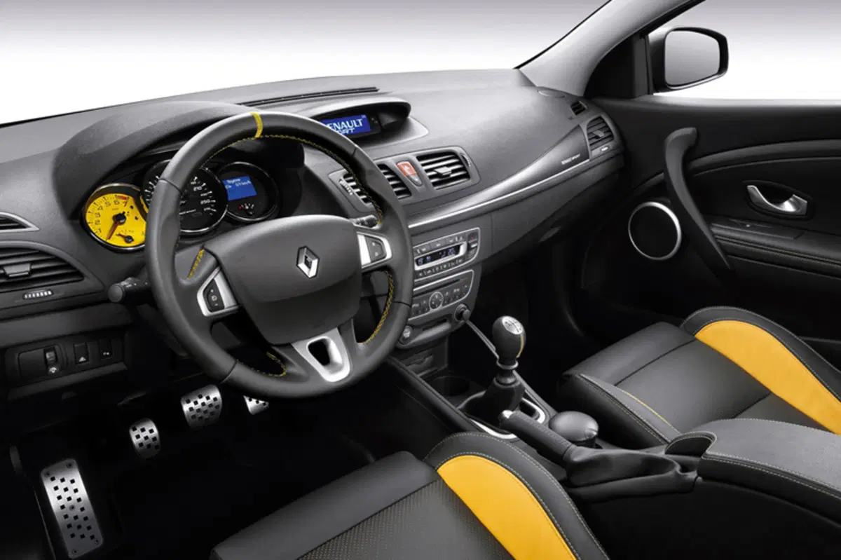 Renault Mégane Coupé 1.5 dCi 110CV Dynamique (16)