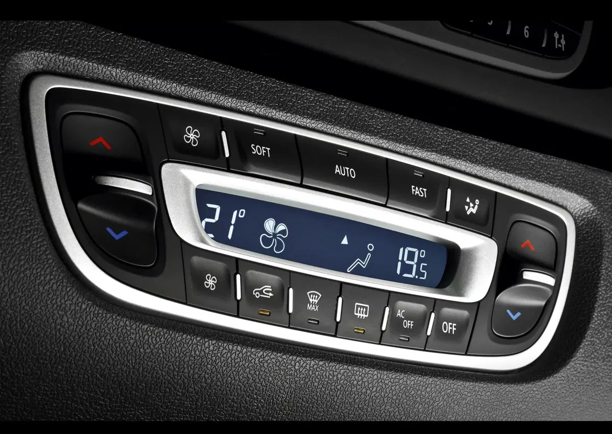 Renault Scenic E-Tech Electric 1.6 Wave (8)
