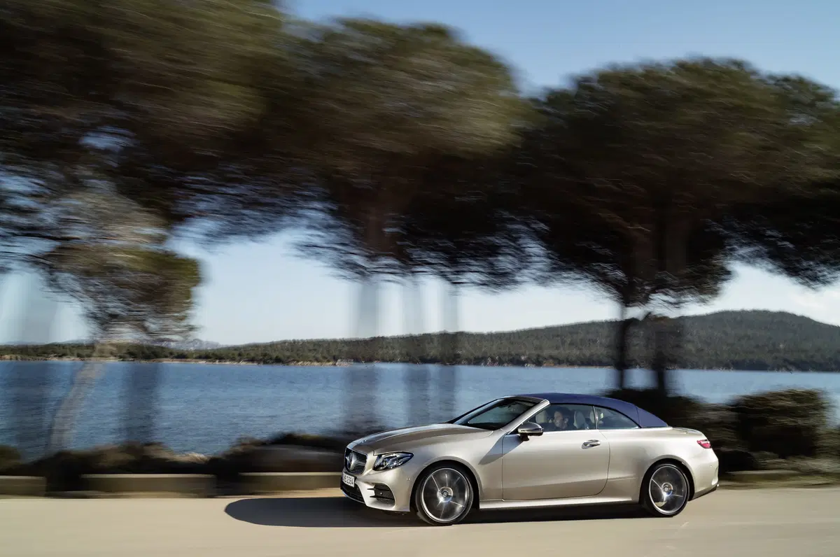 Mercedes Classe E Cabrio, incontro tra Classe C e S (2)