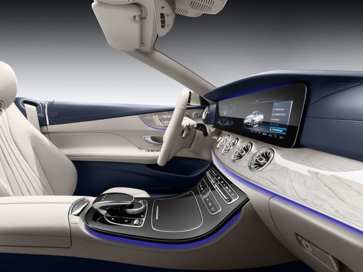 Mercedes Classe E Cabrio, incontro tra Classe C e S (3)