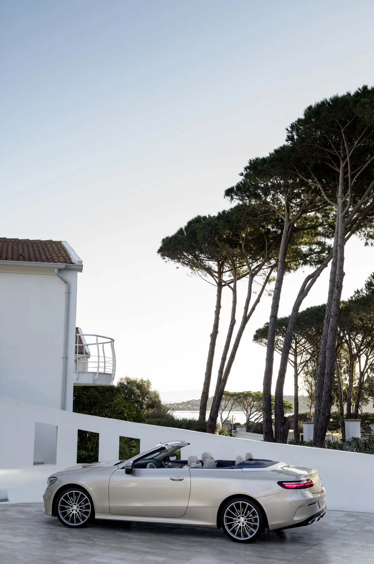 Mercedes Classe E Cabrio, incontro tra Classe C e S (10)