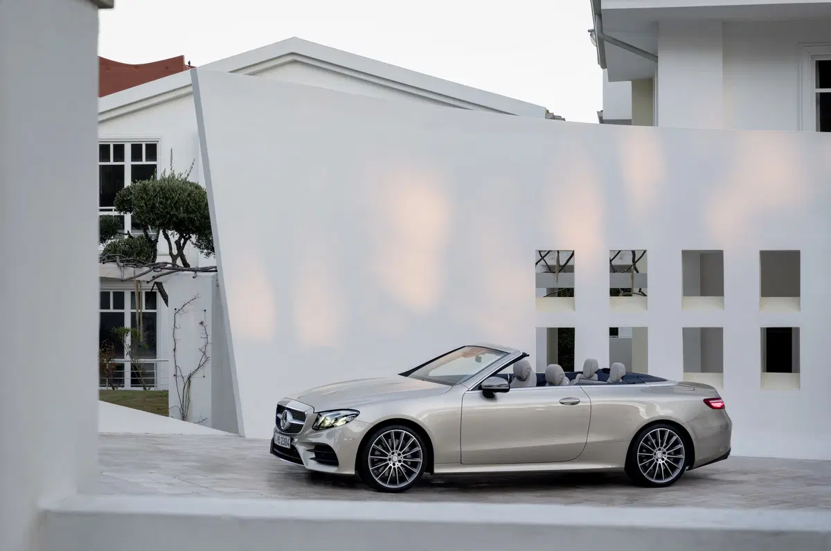 Mercedes Classe E Cabrio, incontro tra Classe C e S (13)