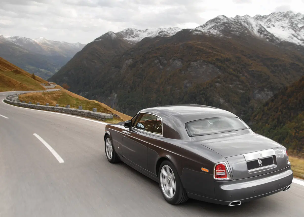 Rolls Royce Phantom Phantom 6.7 EWB (24)