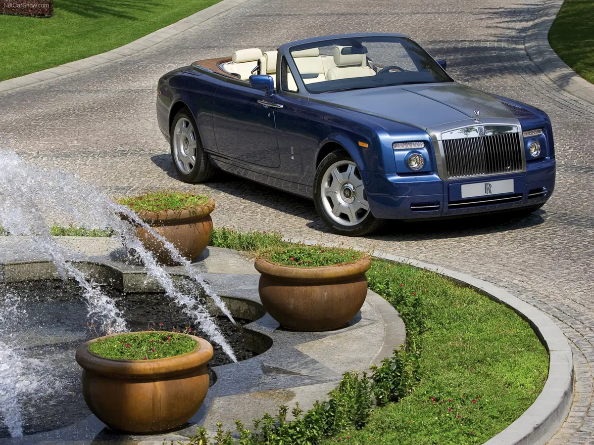 Rolls Royce Phantom Phantom 6.7 EWB (23)
