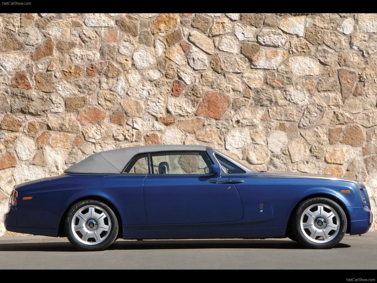 Rolls Royce Phantom Phantom 6.7 EWB (8)