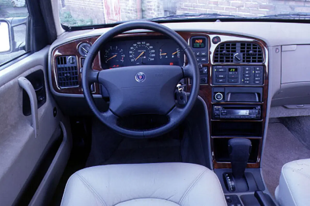 Saab 9000 turbo 16 cat 5 porte CS Aero (9)