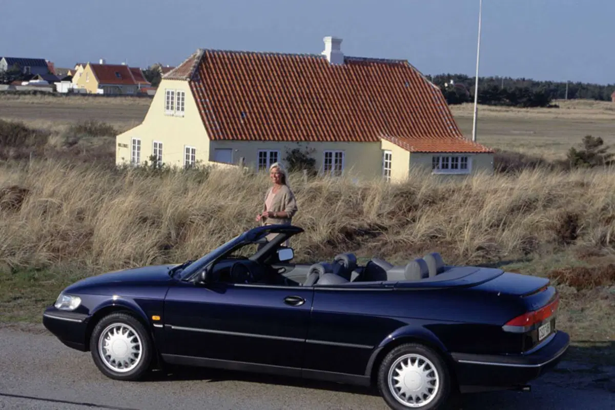 Saab 900 Cabrio 2.0i turbo 16V cat SE (5)