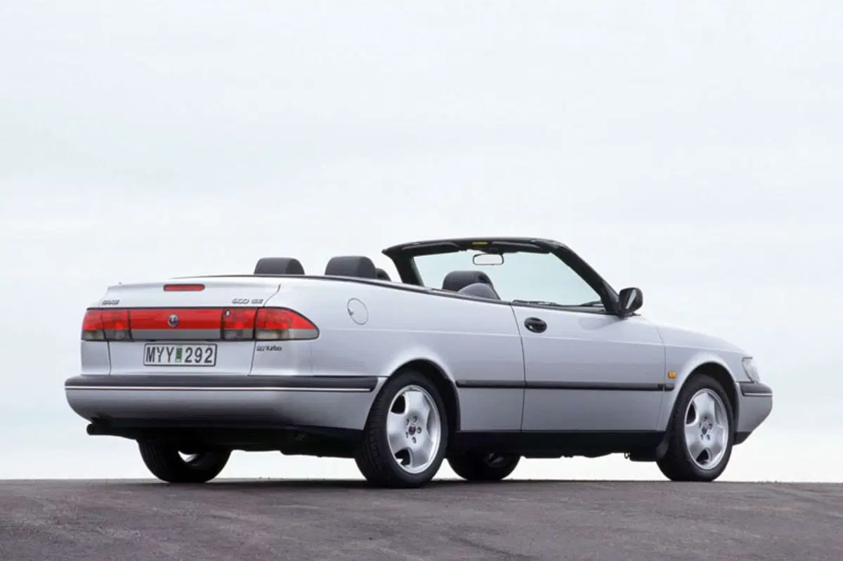 Saab 900 Cabrio 2.0i turbo 16V cat SE (6)