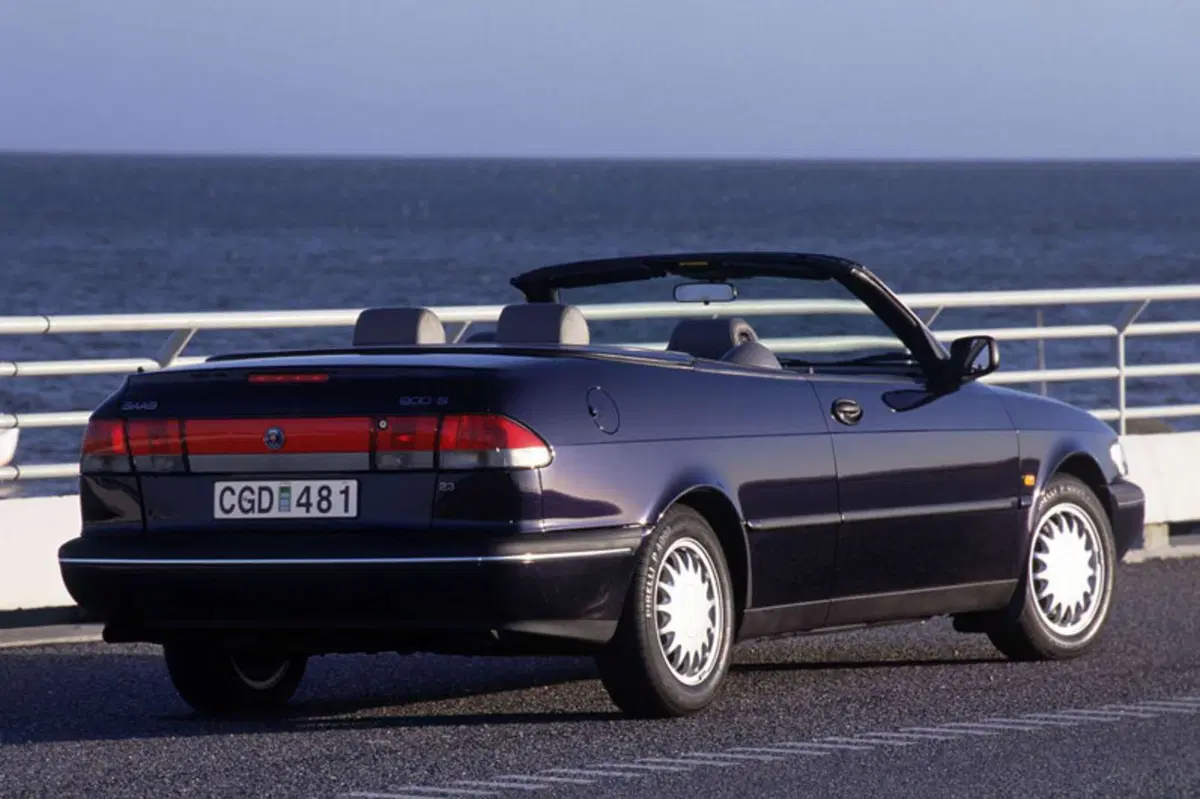 Saab 900 Cabrio 2.0i turbo 16V cat SE (7)