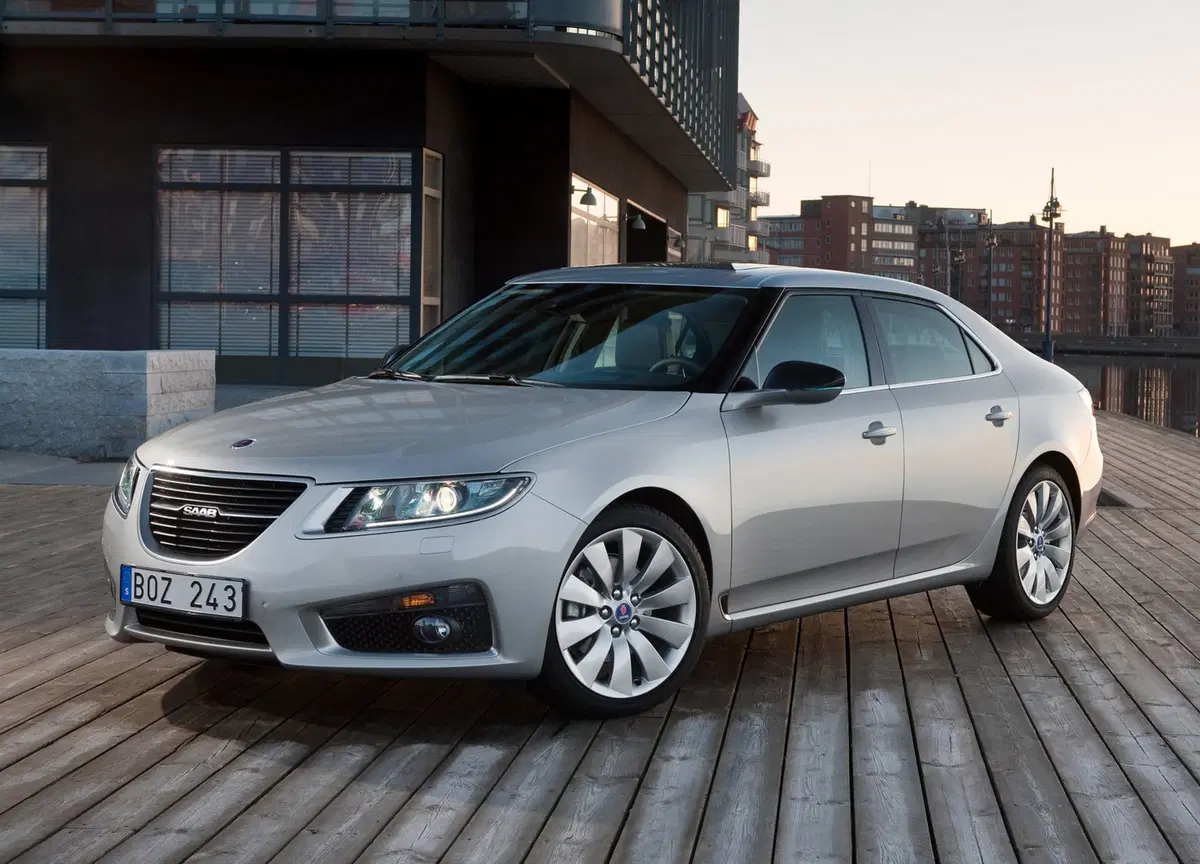 Saab 9-5 (2010-12) (13)