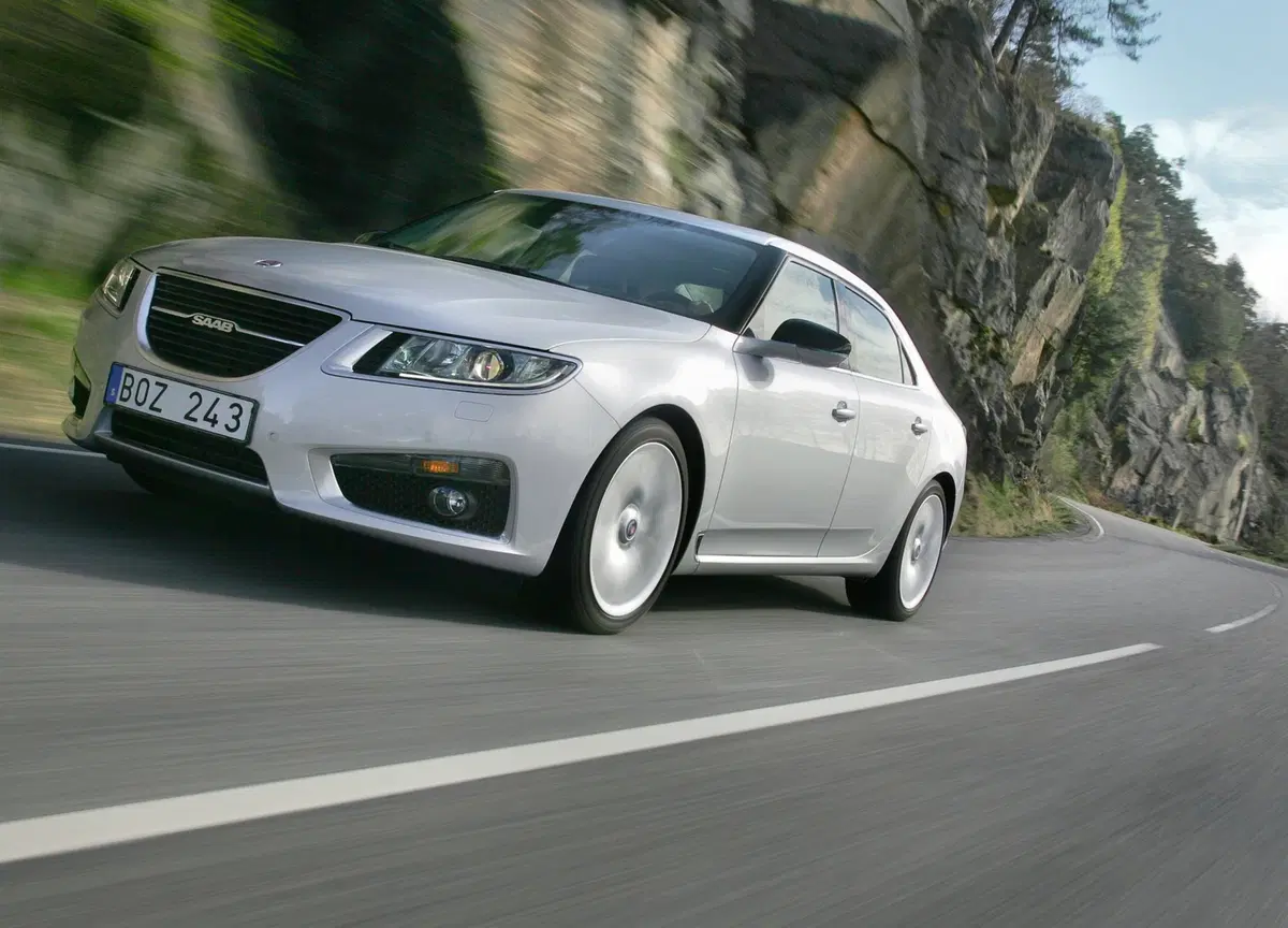 Saab 9-5 (2010-12) (14)