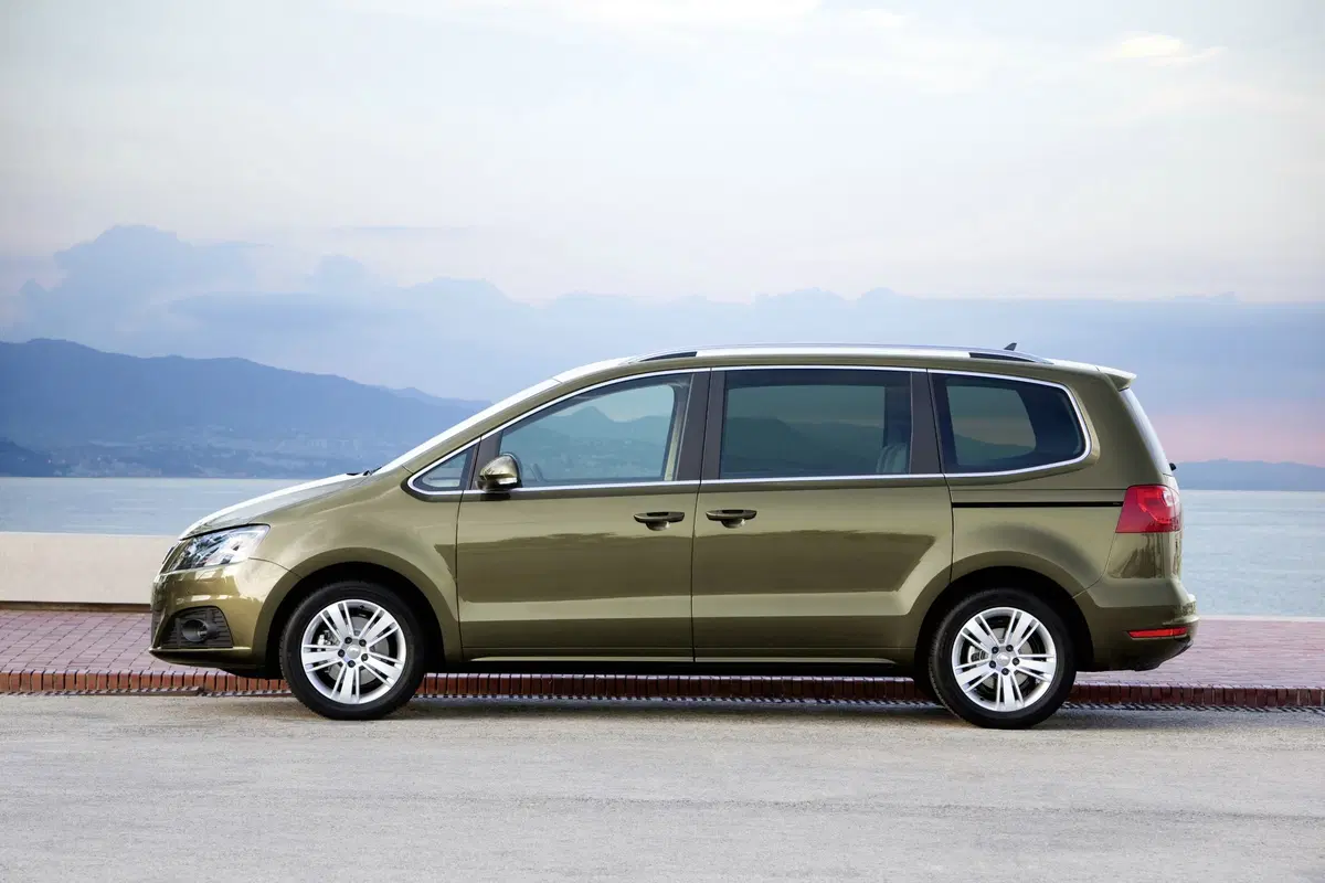 SEAT Alhambra 2.0 TDI 150 CV CR Style (7)