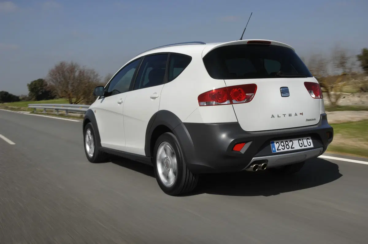 SEAT Altea Freetrack 2.0 TDI DPF (10)