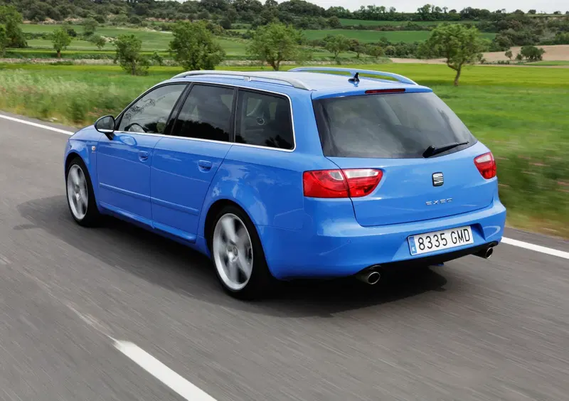 SEAT Exeo ST (2009-13) (17)