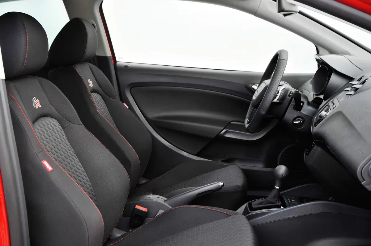 SEAT Ibiza (2008-18) (13)