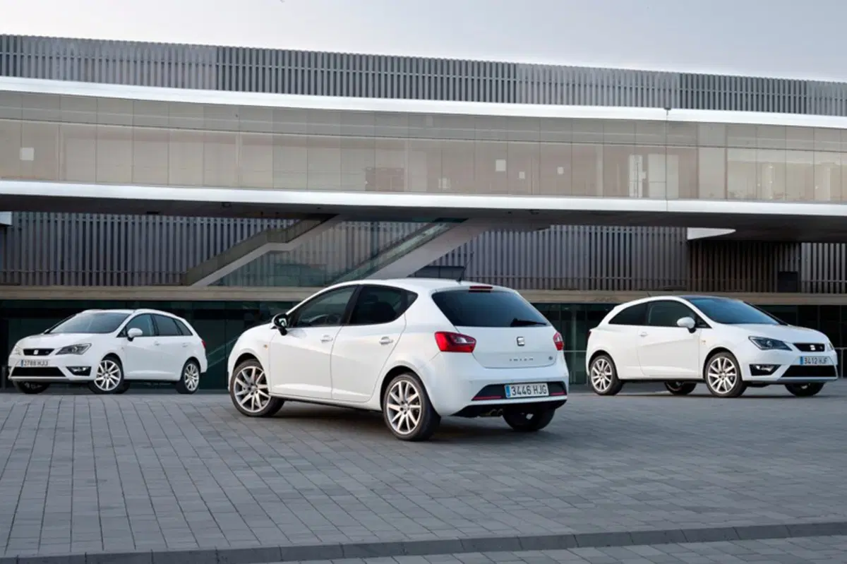 SEAT Ibiza SC 1.6 TDI 105 CV CR 3 porte FR (17)
