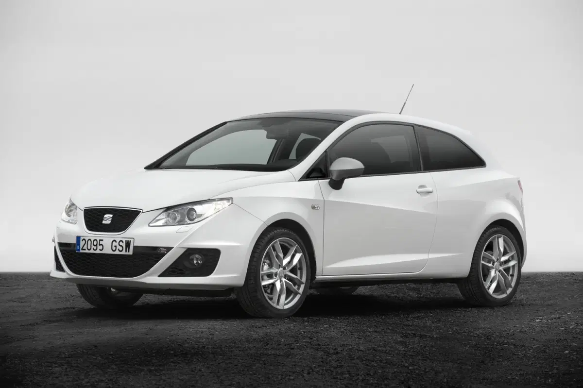 SEAT Ibiza SC 1.6 TDI 105 CV CR 3 porte FR (18)