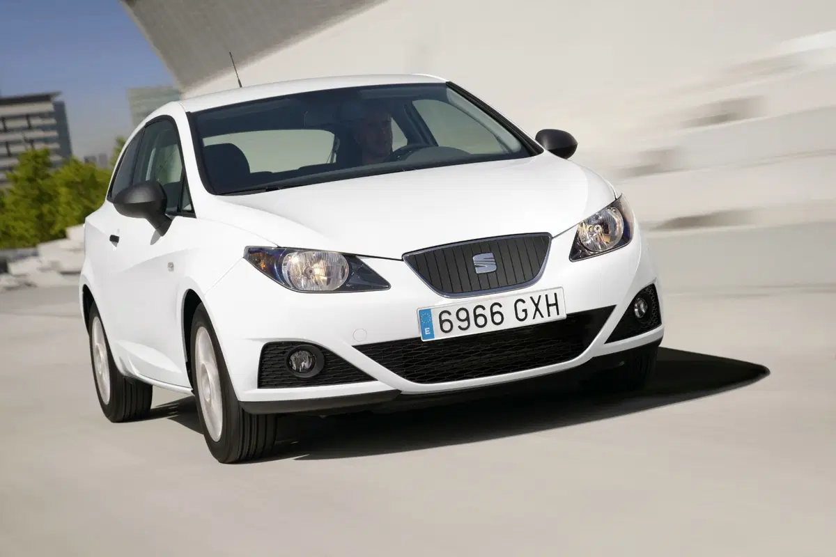 SEAT Ibiza SC 1.6 TDI 105 CV CR 3 porte FR (21)