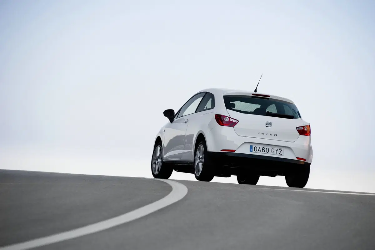 SEAT Ibiza SC 1.6 TDI 105 CV CR 3 porte FR (27)