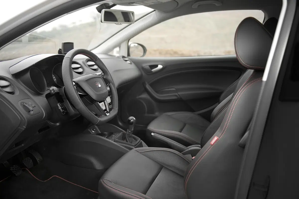 SEAT Ibiza SC 1.6 TDI 105 CV CR 3 porte FR (28)