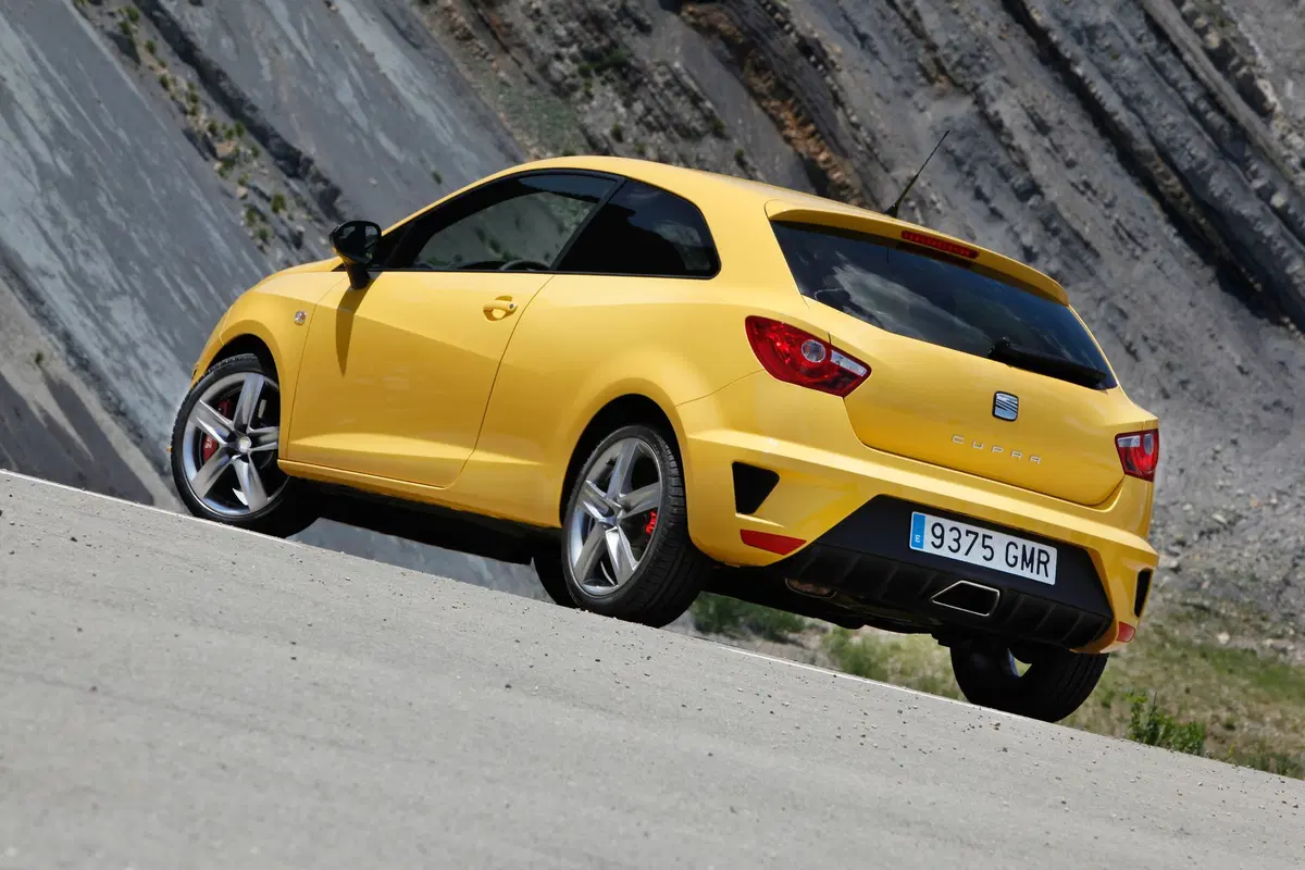SEAT Ibiza SC 1.6 TDI 105 CV CR 3 porte FR (36)