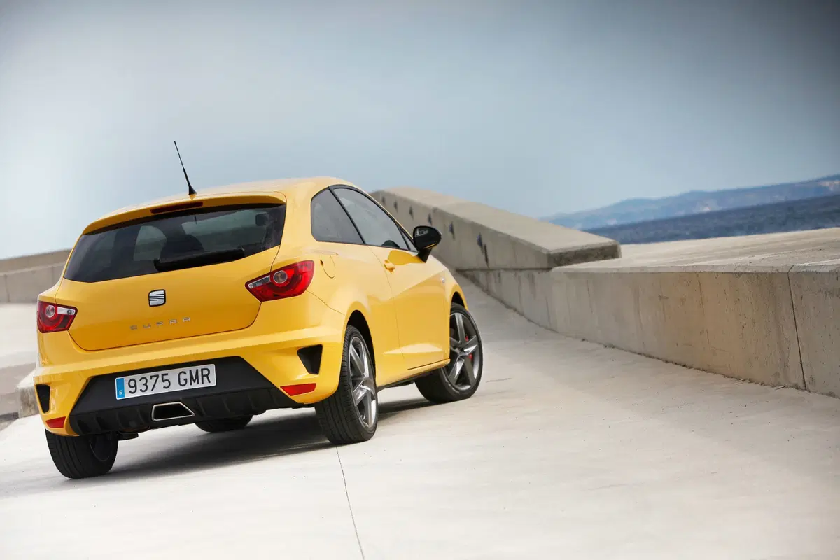 SEAT Ibiza SC 1.6 TDI 105 CV CR 3 porte FR (38)