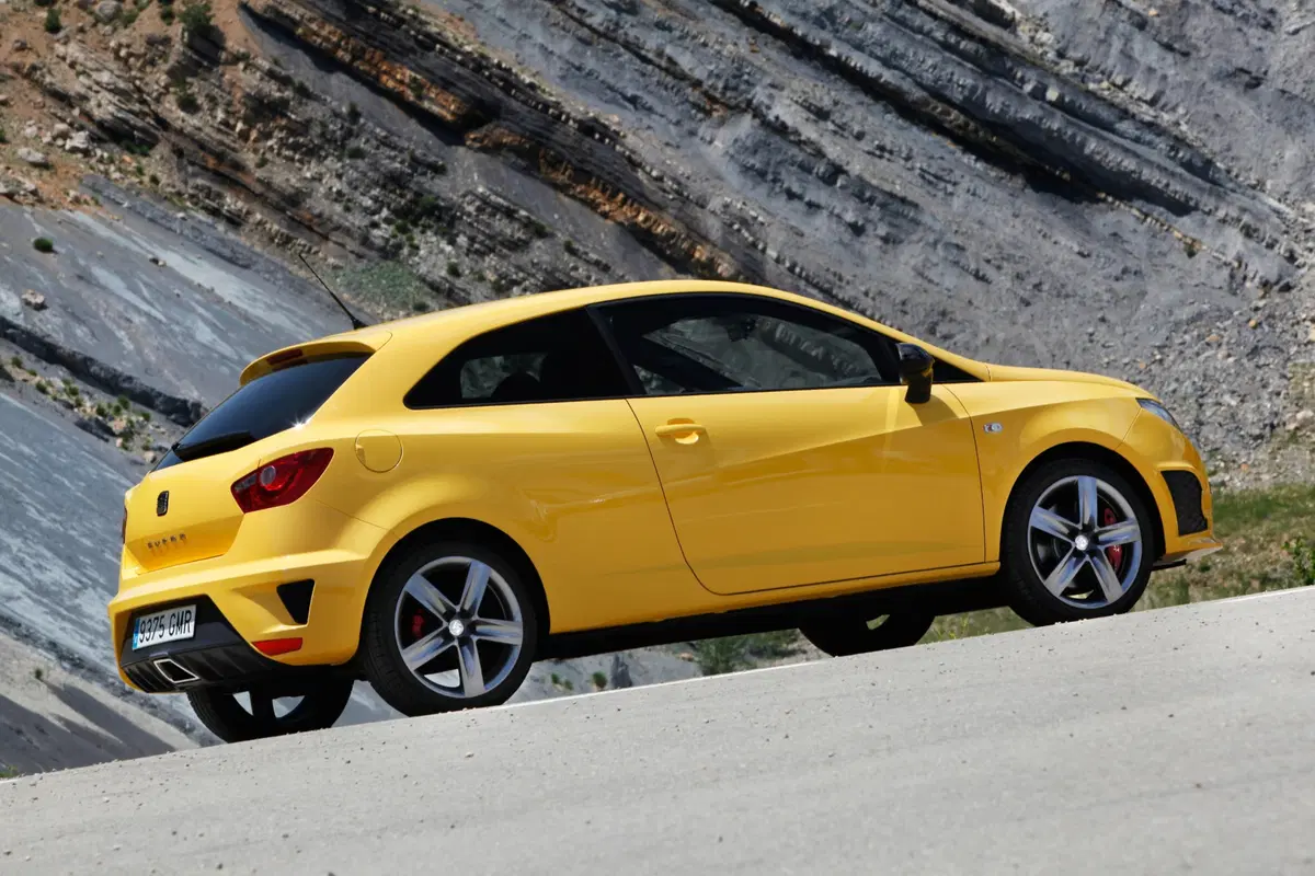 SEAT Ibiza SC 1.6 TDI 105 CV CR 3 porte FR (39)