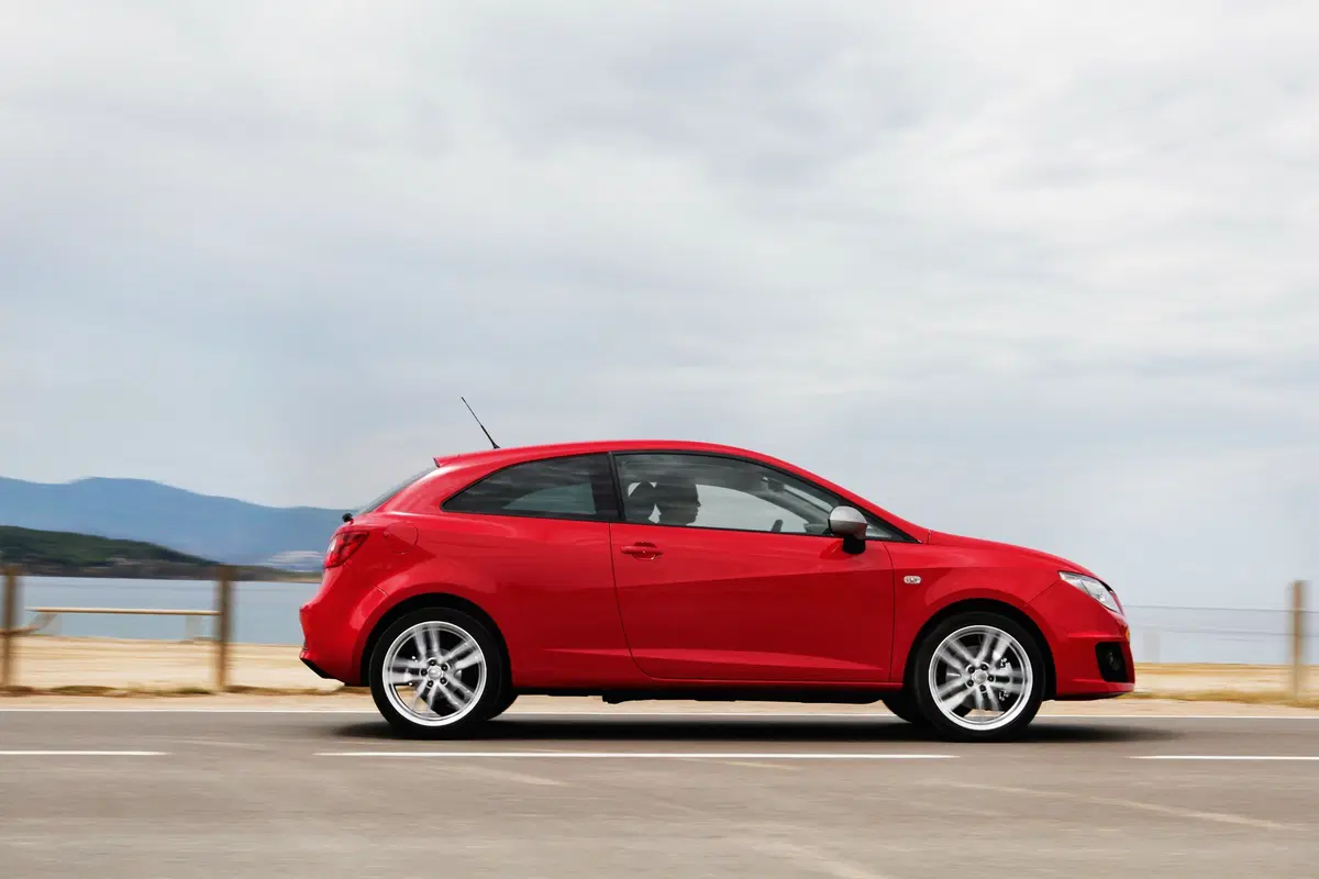 SEAT Ibiza SC 1.6 TDI 105 CV CR 3 porte FR (47)