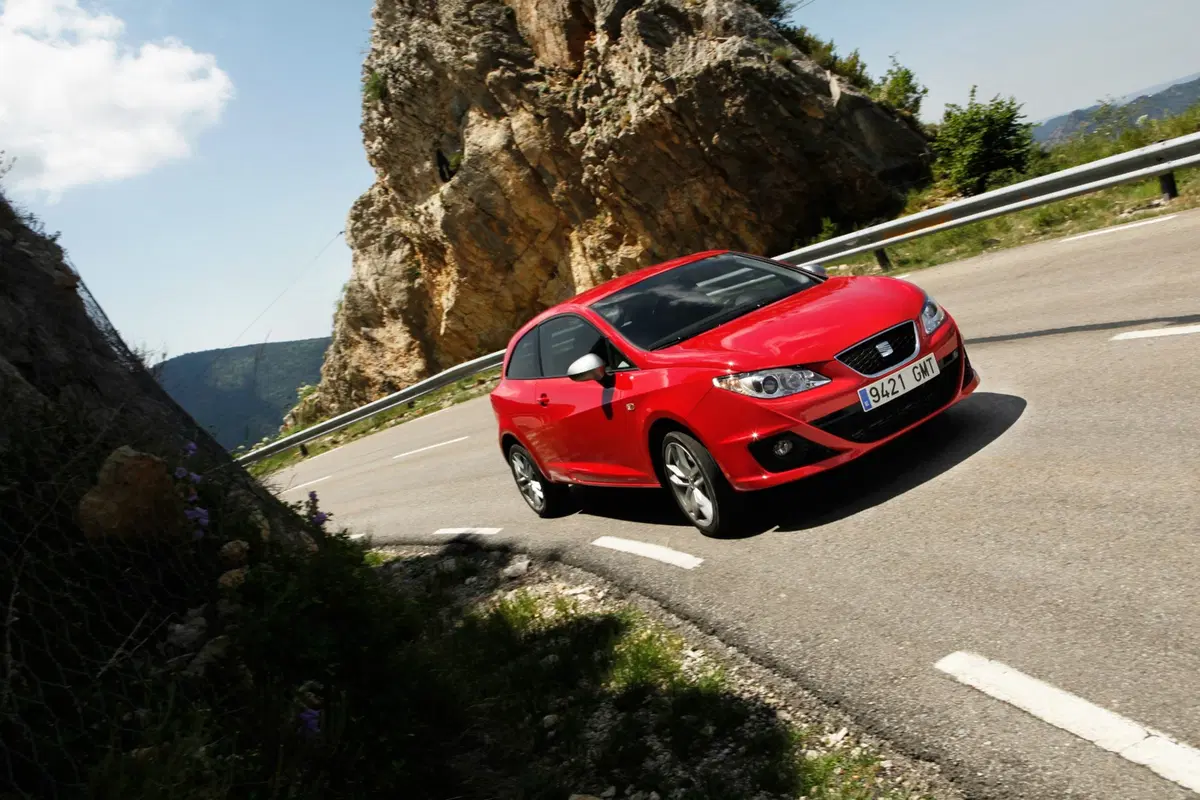 SEAT Ibiza SC 1.6 TDI 105 CV CR 3 porte FR (48)
