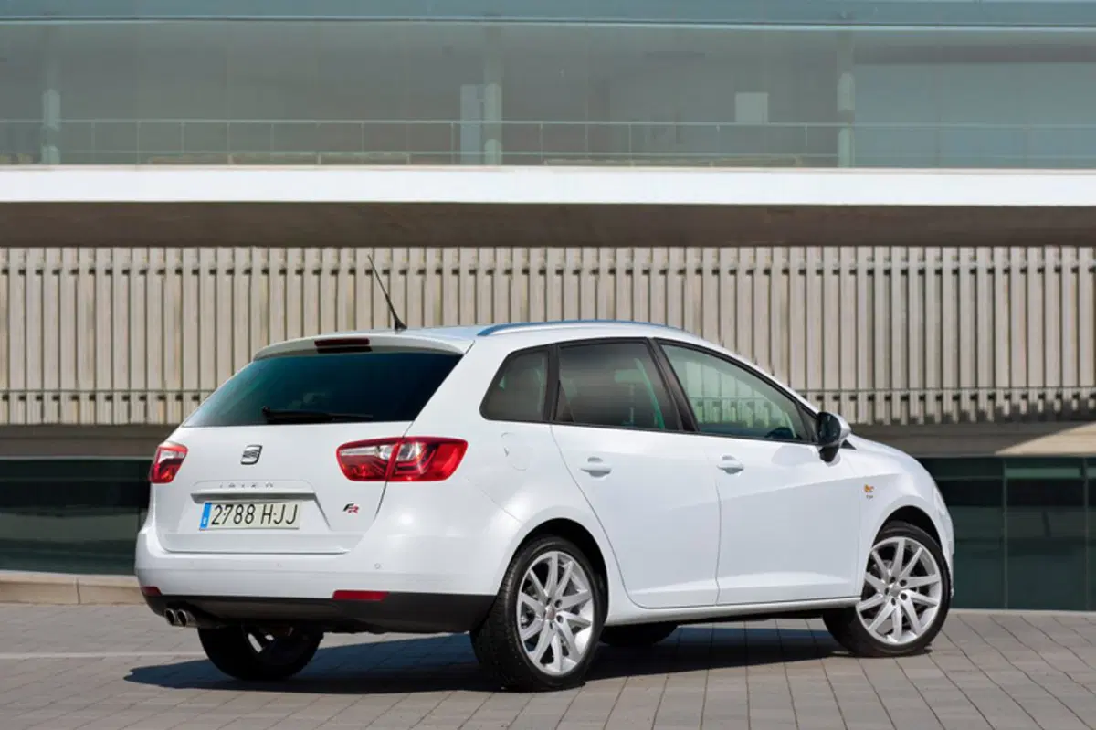 SEAT Ibiza ST (2010-17) (5)