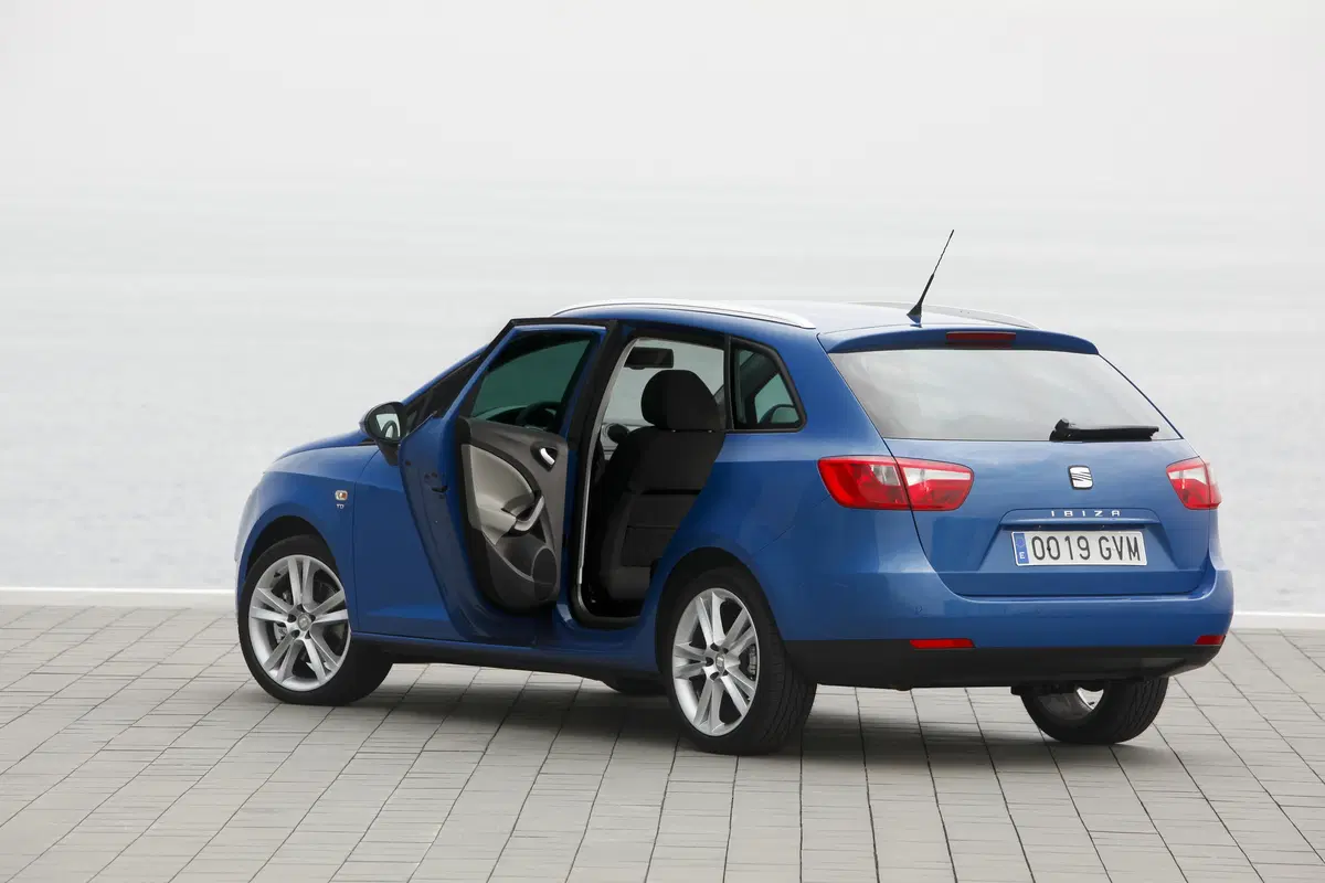 SEAT Ibiza ST (2010-17) (19)