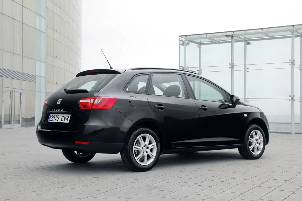 SEAT Ibiza ST (2010-17) (20)