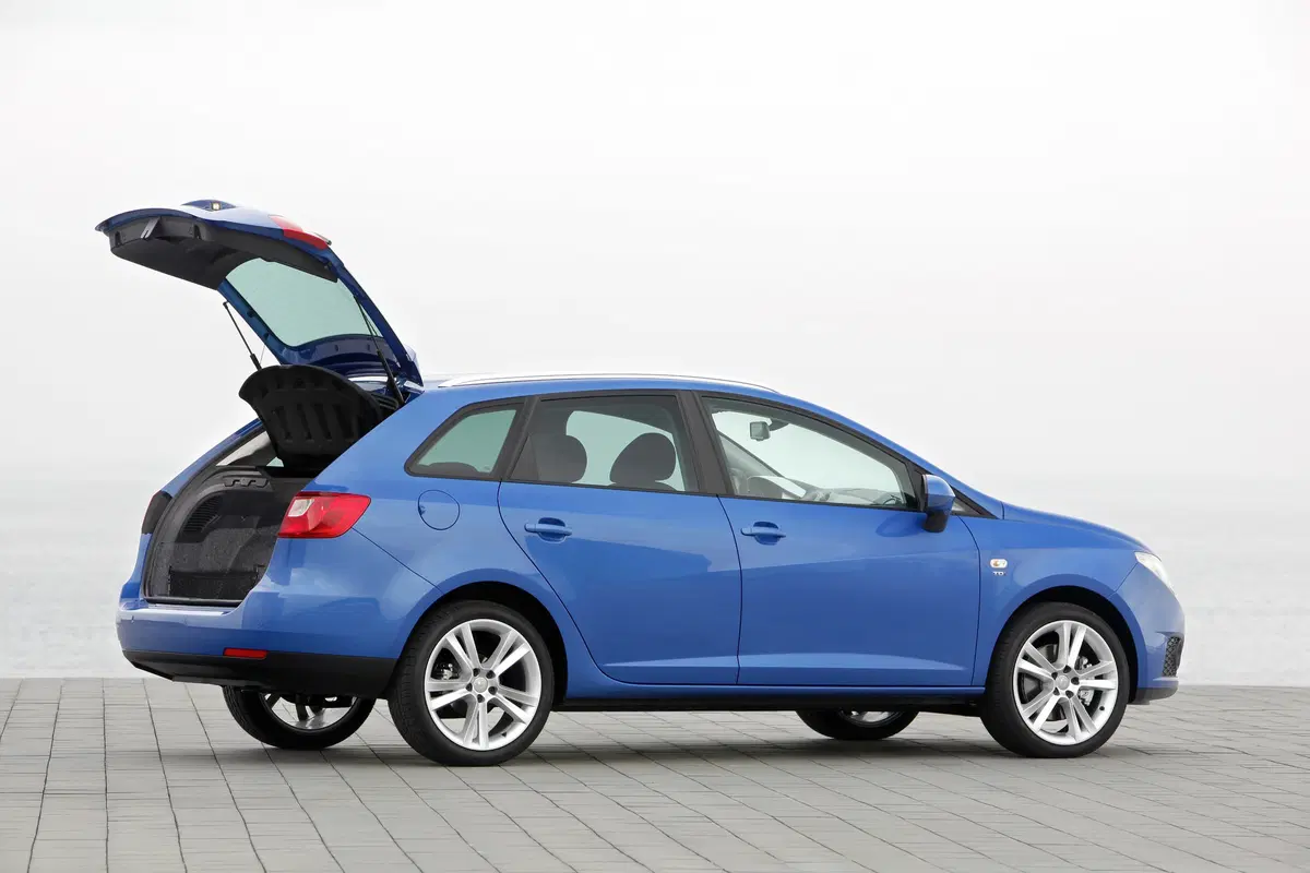 SEAT Ibiza ST (2010-17) (21)